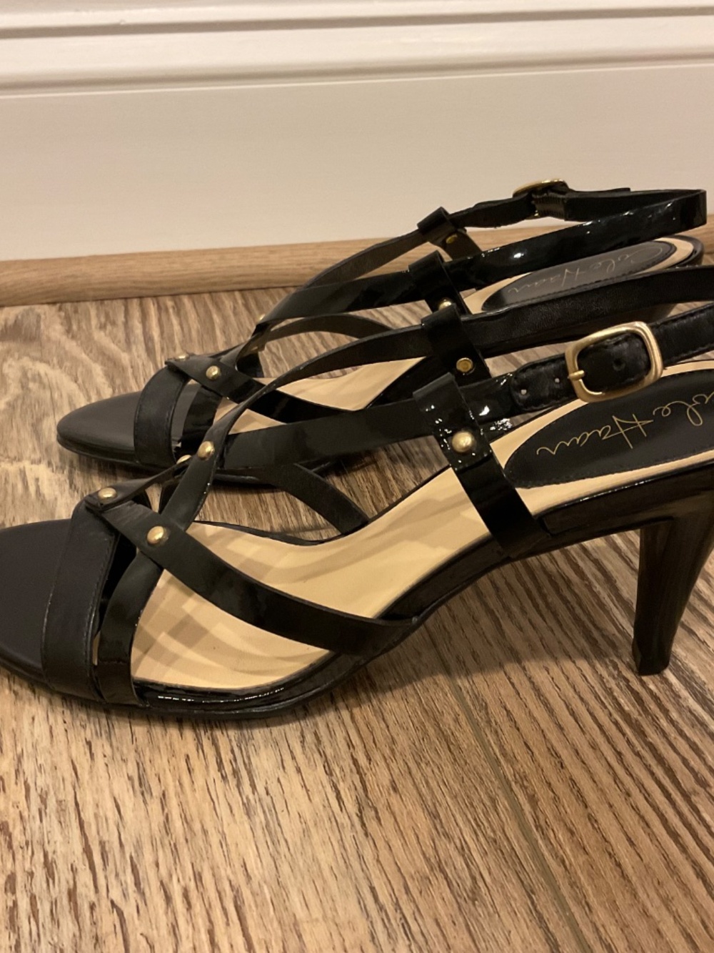 Cole Haan Strappy black patent leather heels.  Women’s size 7 - VGC - Picture 5 of 10